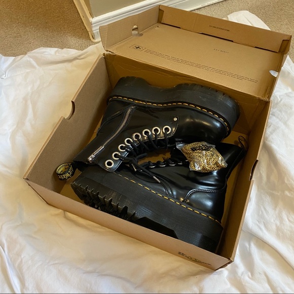 Dr. Martens JADON MAX Boots - Picture 16 of 16